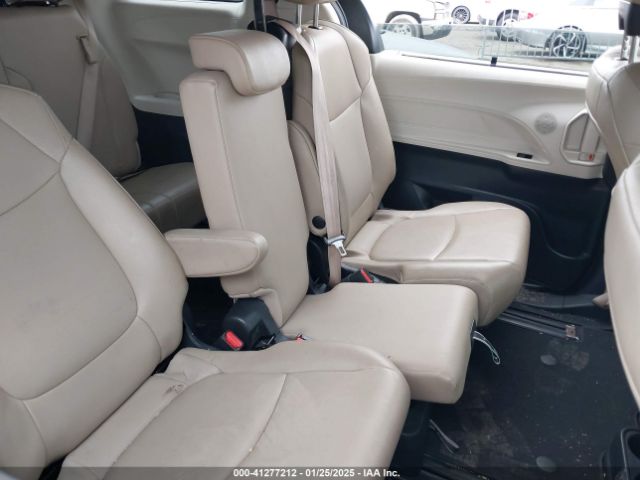 5TDYRKEC5NS086739 Toyota SIENNA XLE