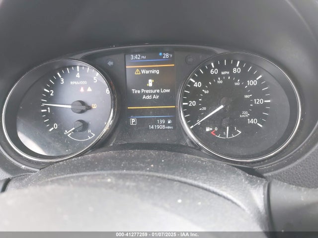 JN1BJ1CR2KW343885 Nissan Rogue Sport S