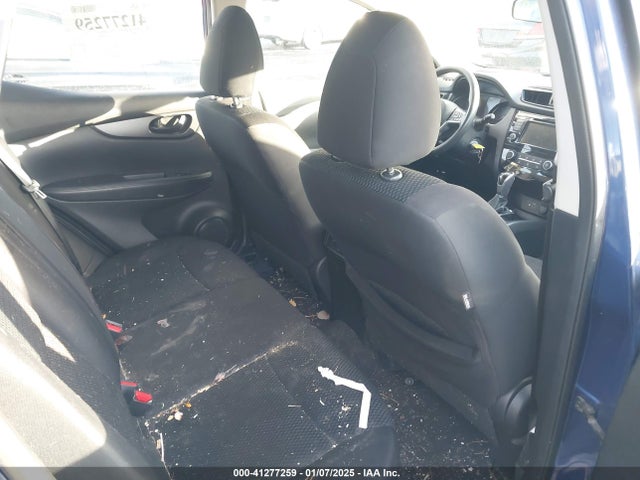 JN1BJ1CR2KW343885 Nissan Rogue Sport S