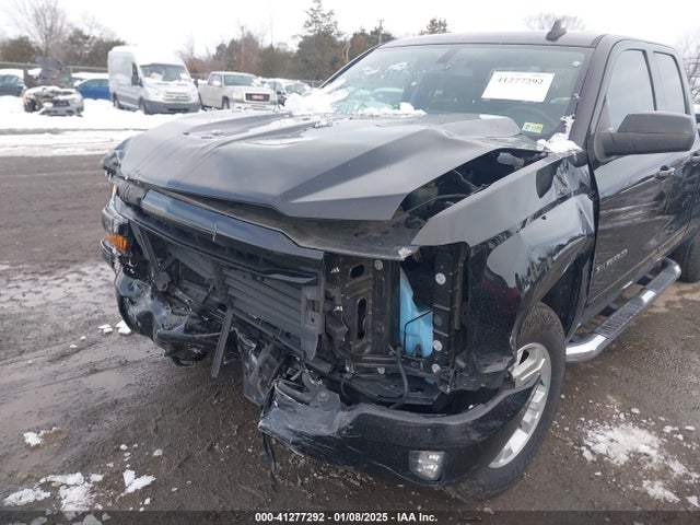 1GCVKREC1JZ349561 Chevrolet Silverado 1500 2lt