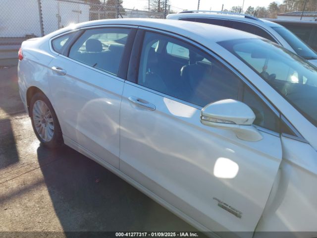 3FA6P0SUXER255984 Ford Fusion Energi Titanium