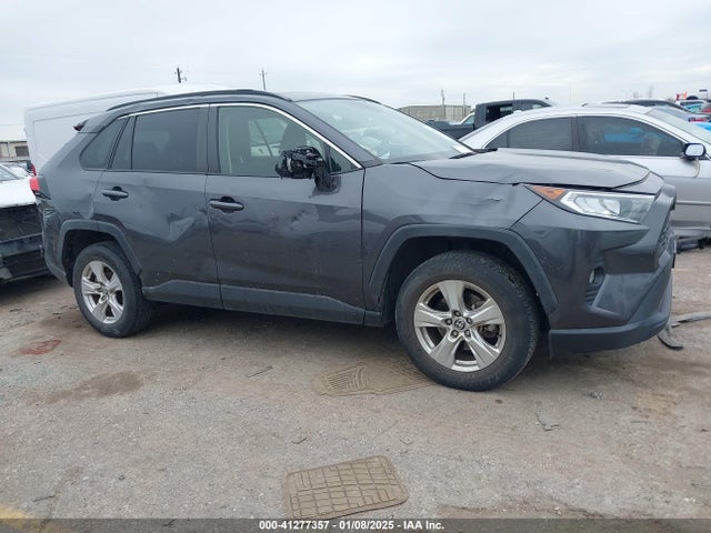 JTMW1RFV4LJ018577 Toyota Rav4 Xle