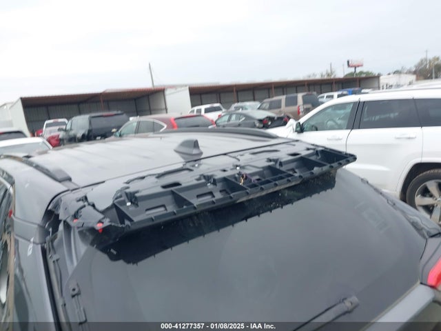 JTMW1RFV4LJ018577 Toyota Rav4 Xle