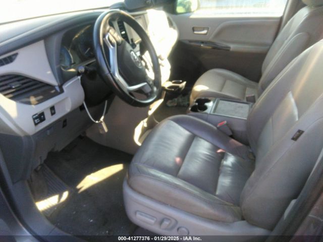 5TDYZ3DC5HS865344 Toyota Sienna Xle 8 Passenger