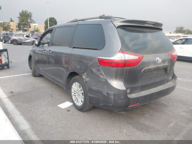 5TDYZ3DC5HS865344 Toyota Sienna Xle 8 Passenger