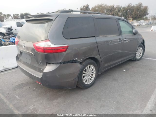 5TDYZ3DC5HS865344 Toyota Sienna Xle 8 Passenger
