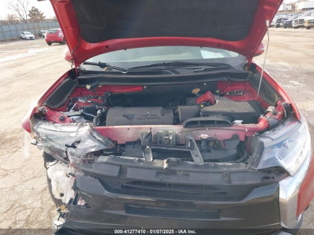 JA4AZ3A3XJZ038668 Mitsubishi Outlander Se