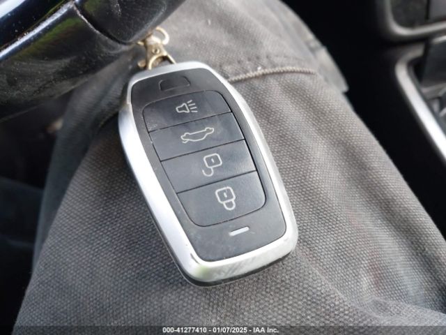JA4AZ3A3XJZ038668 Mitsubishi Outlander Se