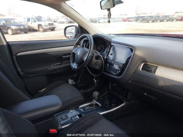 JA4AZ3A3XJZ038668 Mitsubishi Outlander Se