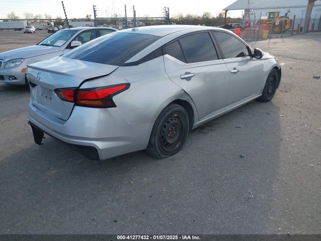 1N4BL4BV4KC151138 Nissan 2019