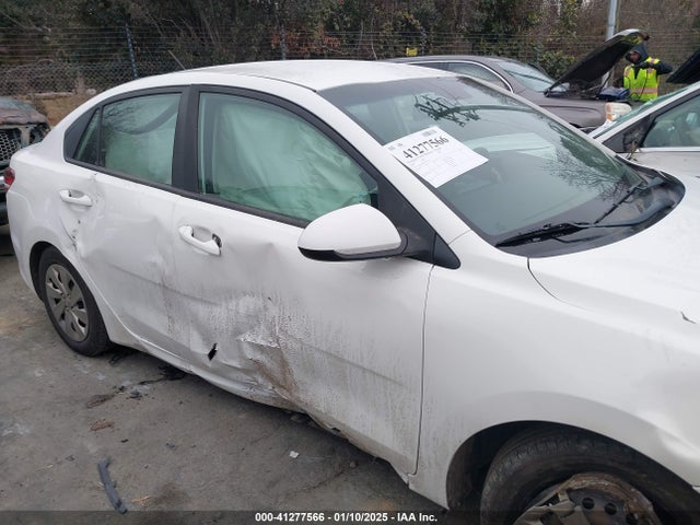 KIA RIO S 2018 3KPA24AB2JE097720 Image 13