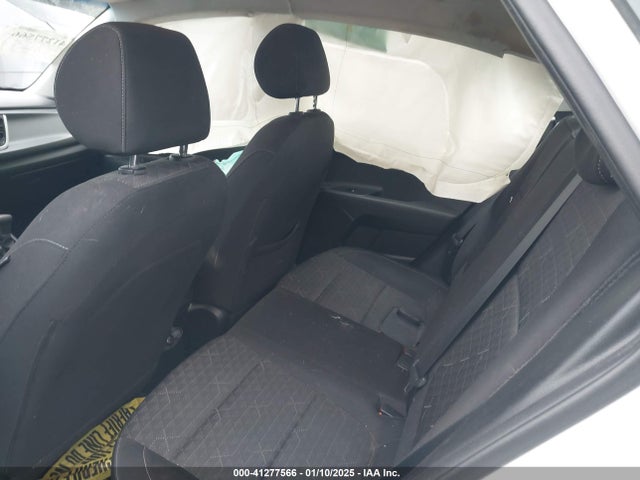 KIA RIO S 2018 3KPA24AB2JE097720 Image 8