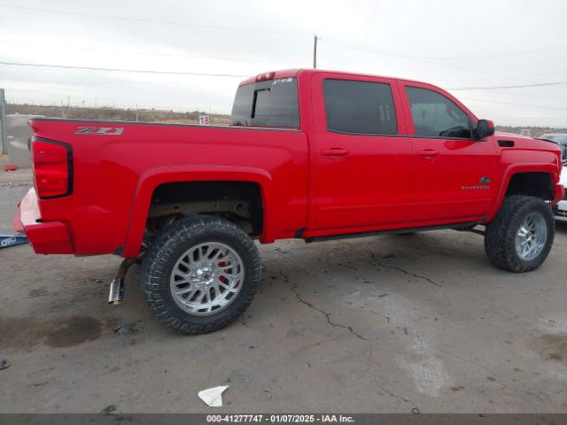 3GCUKREC1JG375055 Chevrolet Silverado 1500 2lt