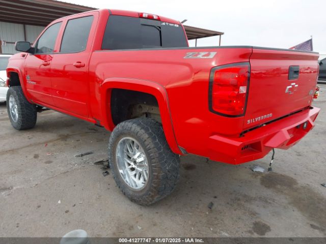 3GCUKREC1JG375055 Chevrolet Silverado 1500 2lt