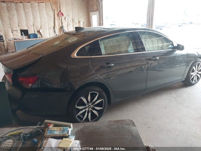 1G1ZE5ST8HF221313 Chevrolet MALIBU 1LT