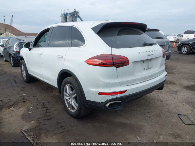 2016 PORSCHE CAYENNE WP1AA2A20GLA09317 Photo 2