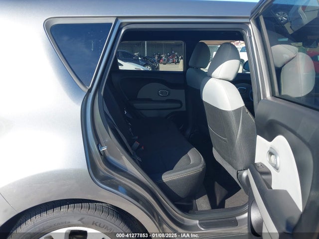 KIA SOUL + 2016 KNDJP3A57G7263843 Image 8