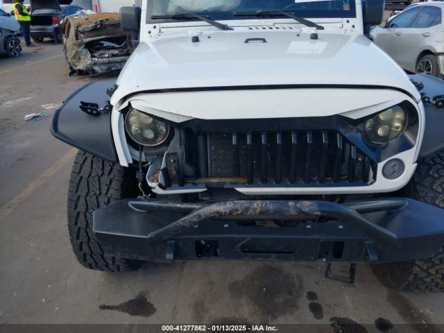 1C4BJWDG1HL578294 Jeep Wrangler Unlimited Sport 4x4