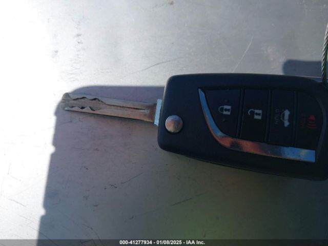 4T1C11AK8MU595111 Toyota CAMRY LE