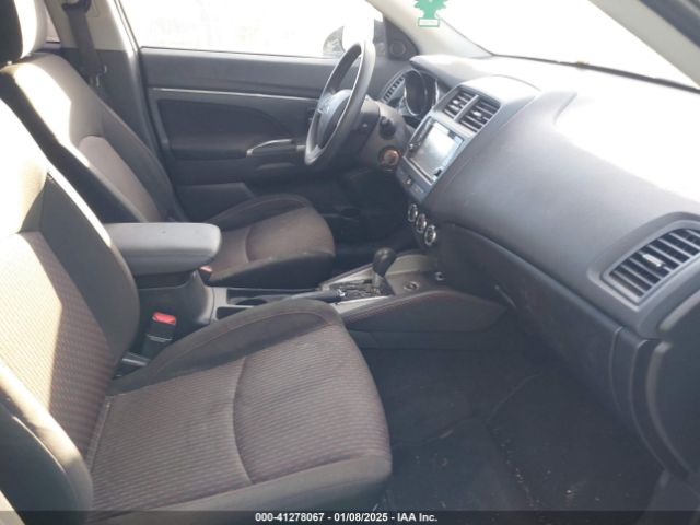 2018 MITSUBISHI OUTLANDER SPORT JA4AR3AU8JU006789 Photo 4