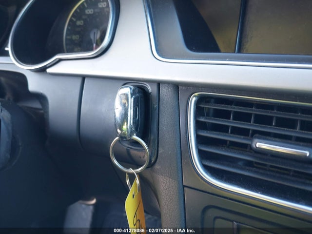 2011 AUDI A5 WAULFAFH3BN019417 Photo 10