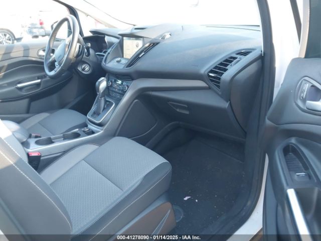 1FADP5AU5JL104422 Ford C-max Hybrid Se