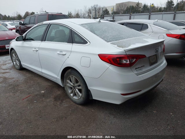 Hyundai SONATA SE 2015 5NPE24AF1FH241961 Image 3