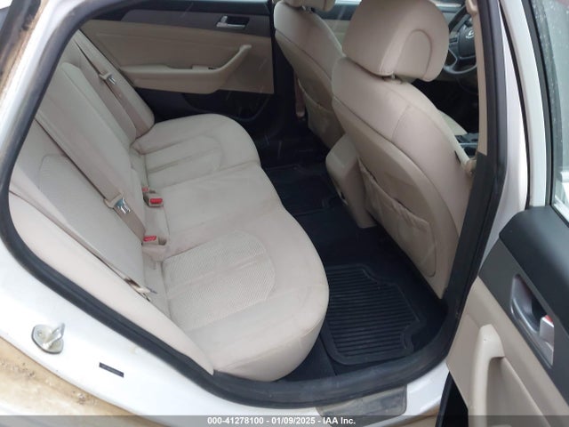 Hyundai SONATA SE 2015 5NPE24AF1FH241961 Image 8