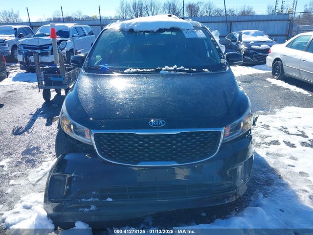 KIA SEDONA LX 2017 KNDMB5C15H6254258 Image 12