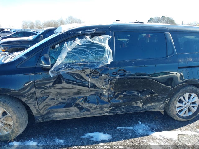 KIA SEDONA LX 2017 KNDMB5C15H6254258 Image 6