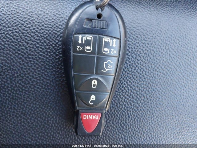 Dodge Grand Caravan Sxt 30th Anniversary 2014 2C4RDGCG3ER230013 Image 11