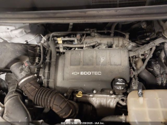 3GNCJKSB7JL352492 Chevrolet TRAX LS