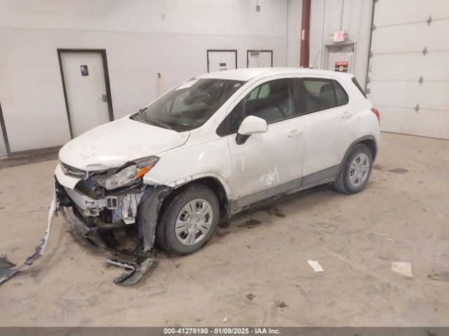 3GNCJKSB7JL352492 Chevrolet TRAX LS