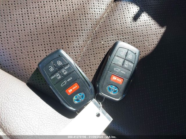 5TDESKFC5MS034175 Toyota Sienna Platinum