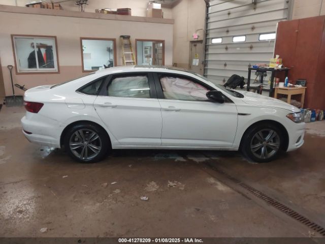 3VWC57BUXMM067860 Volkswagen Jetta 1.4t R-line/1.4t S/1.4t Se
