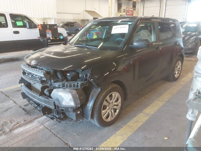 KIA SOUL LX 2021 KNDJ23AU5M7786828 Image 2