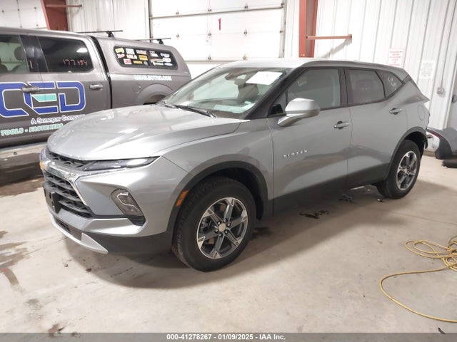 Chevrolet Blazer Awd 2lt 2025 3GNKBHR47SS153209 Image 2