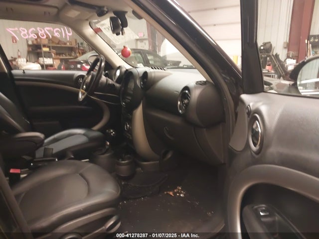 2013 MINI COUNTRYMAN WMWZB3C59DWM08877 Photo 4