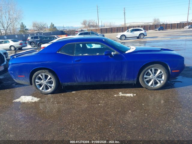 2C3CDZGG1NH230954 Dodge Challenger Sxt Awd