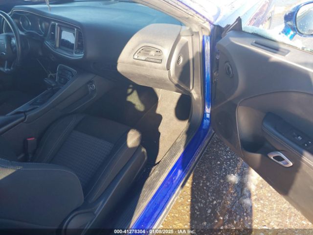 2C3CDZGG1NH230954 Dodge Challenger Sxt Awd