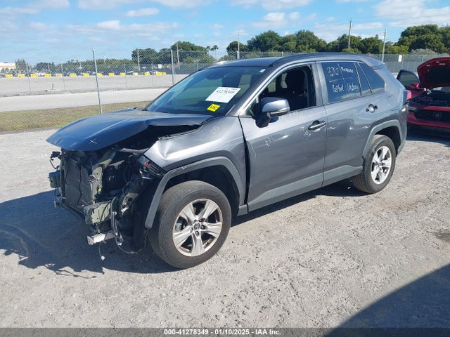 Toyota Rav4 Xle 2019 2T3W1RFV0KW053116 Image 2