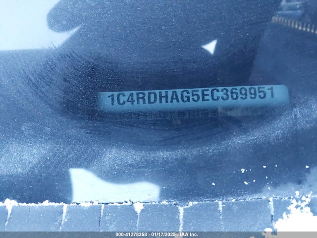 1C4RDHAG5EC369951 Dodge Durango Sxt