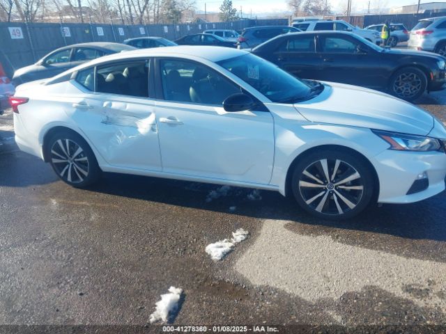 1N4BL4CW3NN424330 Nissan Altima Sr Intelligent Awd