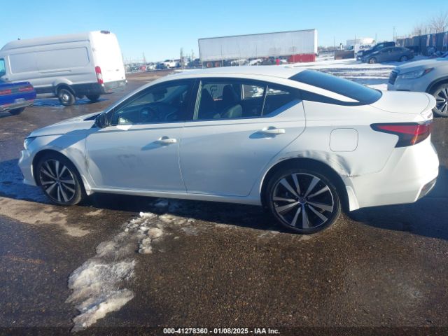 1N4BL4CW3NN424330 Nissan Altima Sr Intelligent Awd