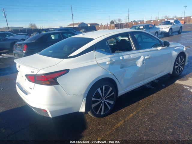1N4BL4CW3NN424330 Nissan Altima Sr Intelligent Awd