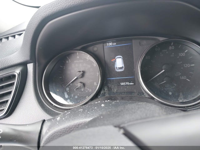 KNMAT2MV0JP576886 Nissan ROGUE SV