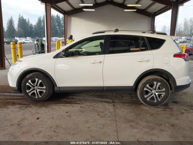 Toyota RAV4 LE 2016 JTMBFREV0GD190191 Image 15