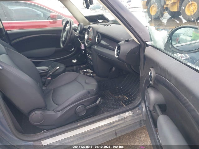 2011 MINI COOPER S WMWSV3C50BTY23321 Photo 4