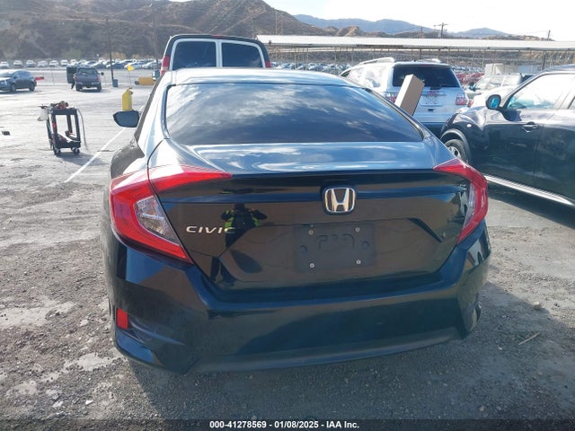 Honda Civic Lx 2018 2HGFC2F56JH528284 Image 16