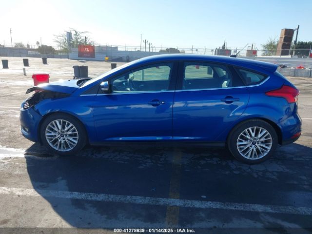 1FADP3N28JL230352 Ford Focus Titanium